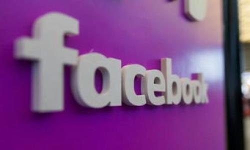 在討論如何查看tokenim或任何其他區(qū)塊鏈相關平臺上的私鑰時，首先要明確的是，私鑰是用于訪問和管理您的加密資產的敏感信息。因此，確保您的私鑰安全是至關重要的。以下是一些方法來查看您在tokenim或其他類似平臺上的私鑰：

### 1. 使用錢包軟件查看私鑰

如果您使用的是數(shù)字錢包軟件（例如MetaMask、Trust Wallet等），您通常可以通過以下步驟找到您的私鑰：

- **登錄錢包**：打開您的錢包應用并登錄。
- **訪問設置**：在錢包界面中，通常會有一個“設置”或“安全”選項。
- **導出私鑰**：找到與“私鑰”相關的選項，通常會有“導出私鑰”或“顯示私鑰”的按鈕。點擊后，您可能需要輸入密碼來確認您的身份。
- **保存私鑰**：確保將私鑰保存在安全的地方，最好是離線存儲。

### 2. 從區(qū)塊鏈瀏覽器獲取地址

在一些情況下，您可能需要使用區(qū)塊鏈瀏覽器（如Etherscan）：

- **查詢地址**：輸入您的錢包地址，找到相關的交易信息。
- **注意**：大多數(shù)情況下，您無法直接從區(qū)塊鏈上獲取私鑰，因為私鑰應該始終保持私密，只有您才能訪問。

### 3. 項目官方網(wǎng)站或支持渠道

如果tokenim提供了自己的錢包或平臺，建議您訪問其官方網(wǎng)站，通常會有關于如何查看私鑰的支持文檔。也可以聯(lián)系技術支持以獲取更多幫助。

### 安全提示

記住，私鑰是敏感信息，絕不能與他人分享。如果您在互聯(lián)網(wǎng)上找到了某些“查看私鑰”的工具或網(wǎng)站，請保持警惕——這些可能是釣魚網(wǎng)站，試圖竊取您的加密資產。強烈建議您始終采取安全措施，例如：

- **使用硬件錢包**：這些錢包提供了高度的安全性，私鑰存儲在硬件中而不是在線。
- **啟用雙因素認證**：保護您的賬戶，避免未經(jīng)授權的訪問。
- **定期備份**：確保您有私鑰和助記詞的安全備份，可以在需要時恢復訪問權。

希望這些信息能夠幫助您安全地查看和管理您的tokenim私鑰。